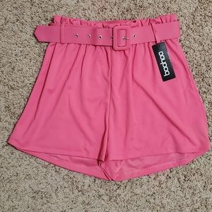 NWT New Boohoo Dressy Pink Knit Stretchy Shorts w/Belt Sz 8/10